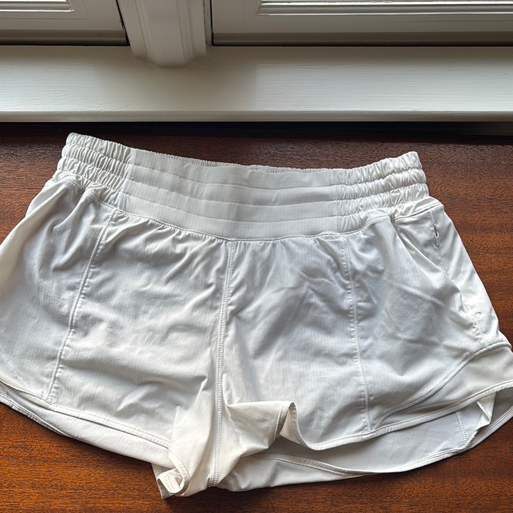 Lululemon Athletica White Athletic Shorts Lightweight Breathable